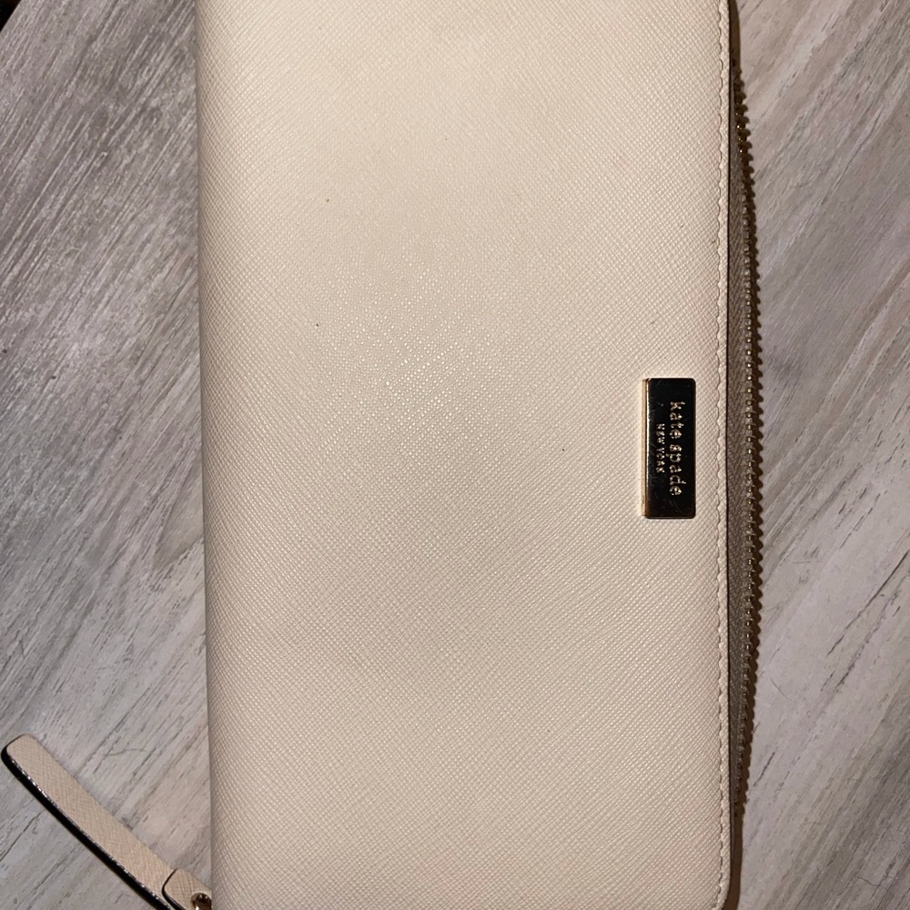 Kate spade beige/off white wallet